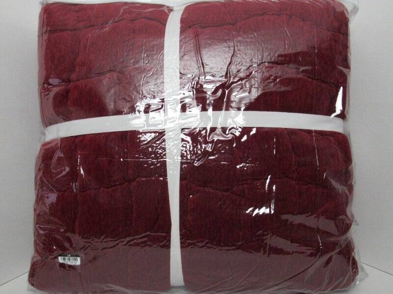 Pottery Barn Cloud Handcrafted Full Queen Quilt 92" x 88" Ruby Color NWT gallery