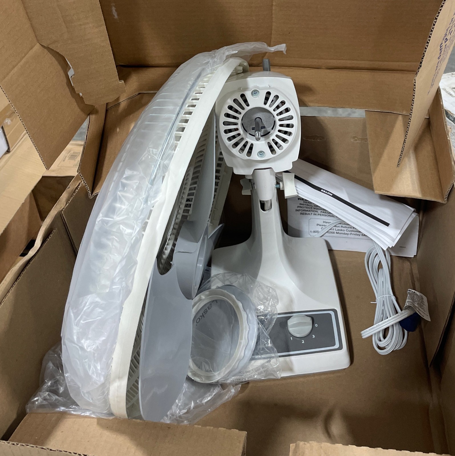 Lasko 16 in. 3-Speed Oscillating Performance Table Fan 3151G gallery