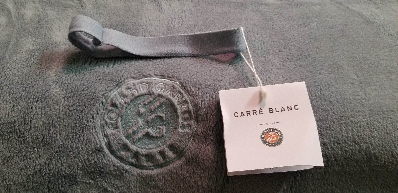 Carre Blanc Blanket for Roland Garros - 130 cm by 150 cm - Mint- 100% Polyester gallery