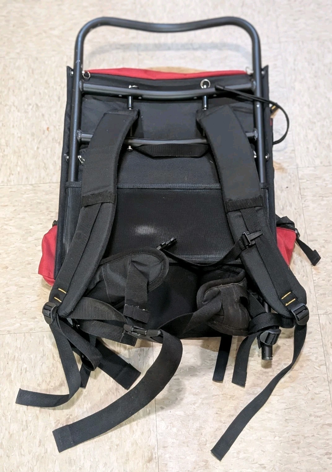 Mountainsmith Red & Black Backpack All Zips & Clips Work  4