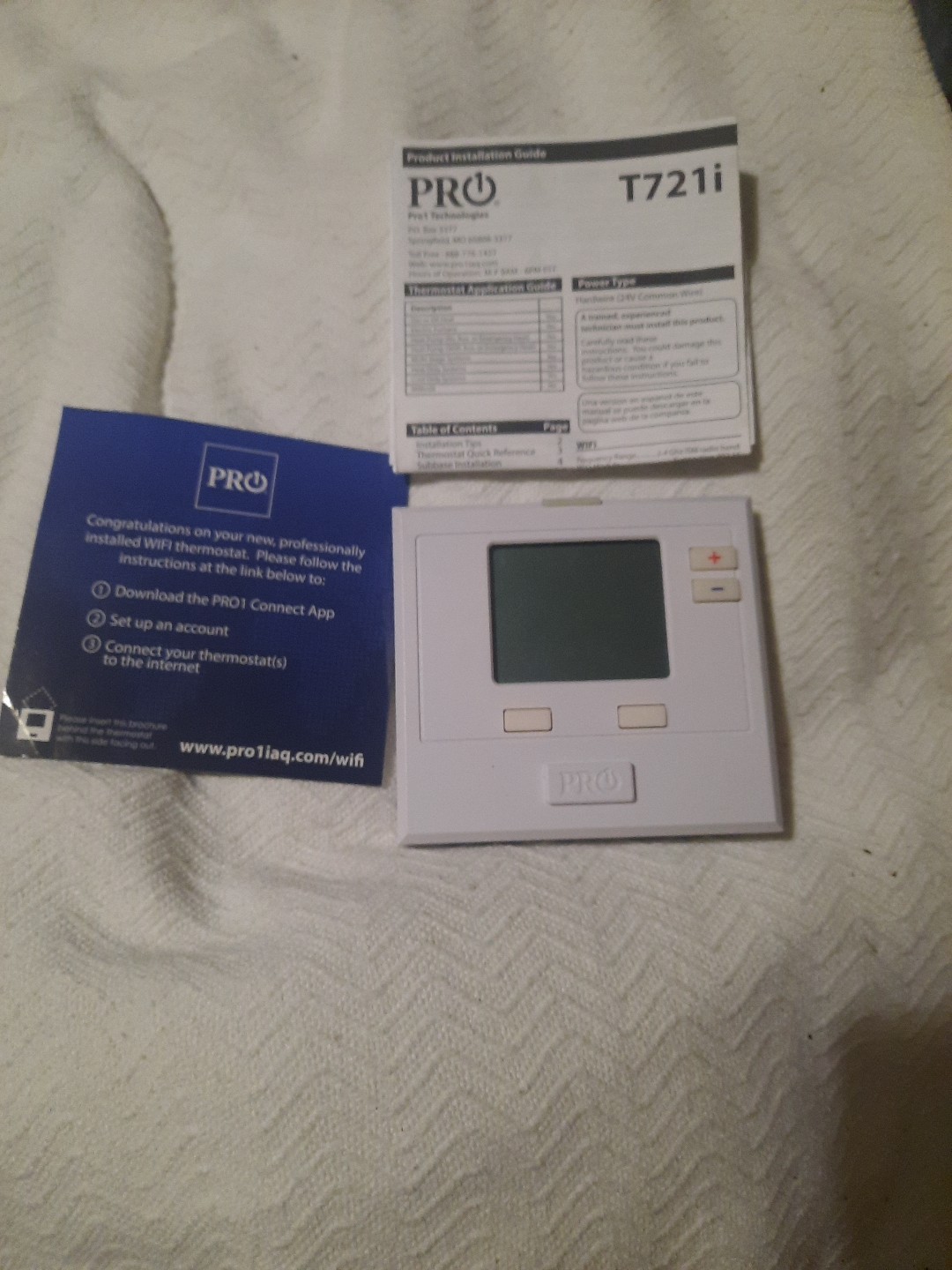 Pro1 T701 Thermostat Connect to INTERNET BLUE LIGHT SCREEN NEVER USED NEW gallery
