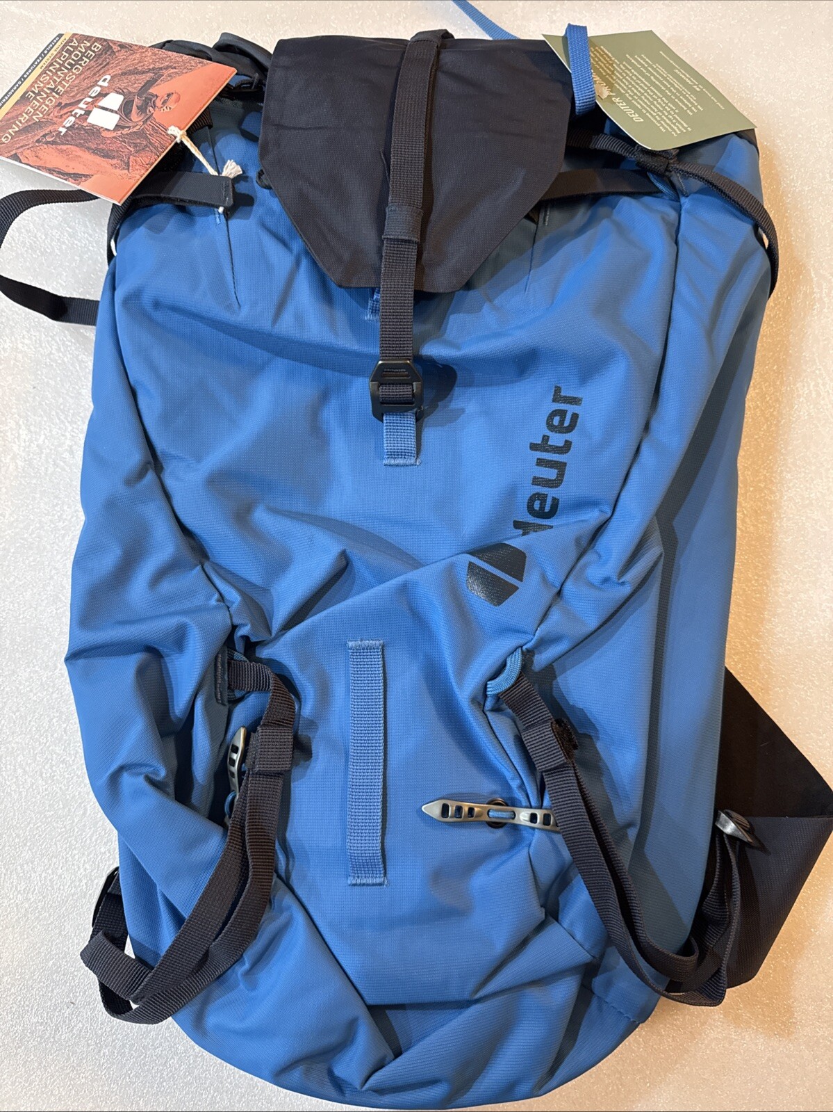 Deuter Guide 30L Backpack, Wave-Link 2