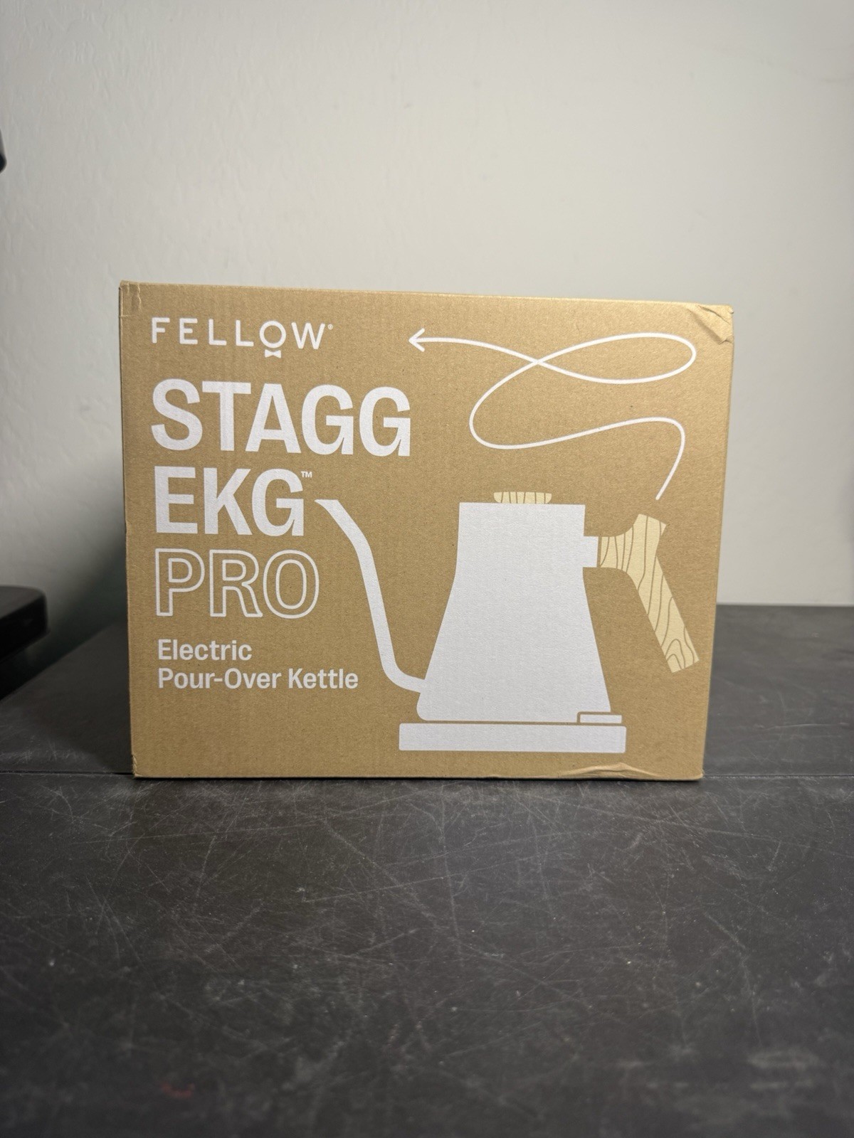 Fellow Stagg EKG Pro 1222PRO-WM-US Electric Pour Over Kettle White New Open Box gallery