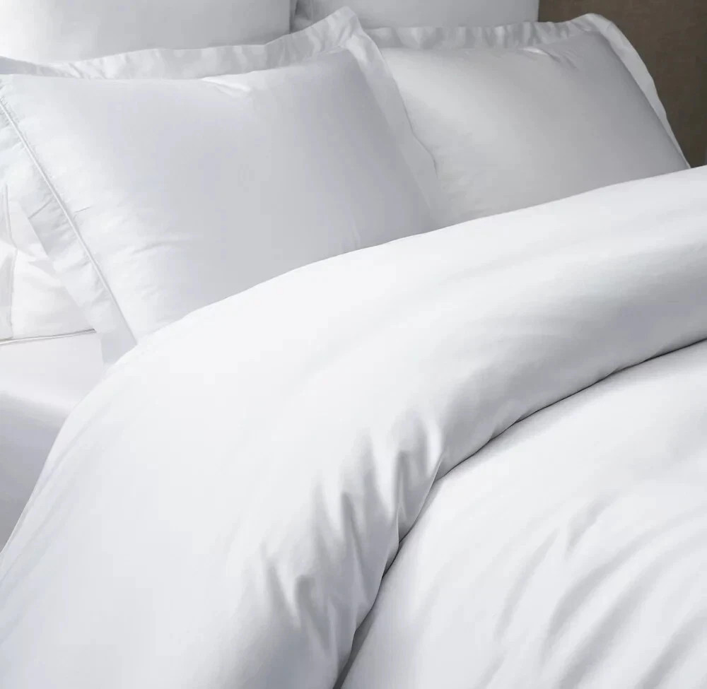 Restoration Hardware Italian Ultra-Soft Sateen Duvet Cover -Full/ Queen White gallery