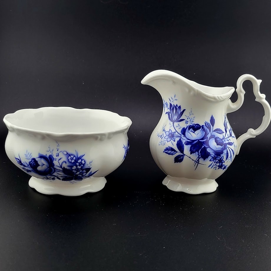 Royal Albert Blue and White Open Sugar and Creamer - Connoisseur 1960s-1970s gallery