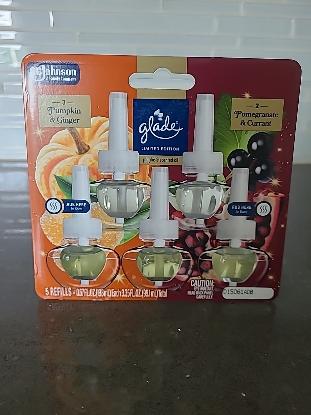 (5) Glade Plugins Scented Oil Refills Pumpkin & Ginger 3 + Pomegranate Currant 2 gallery
