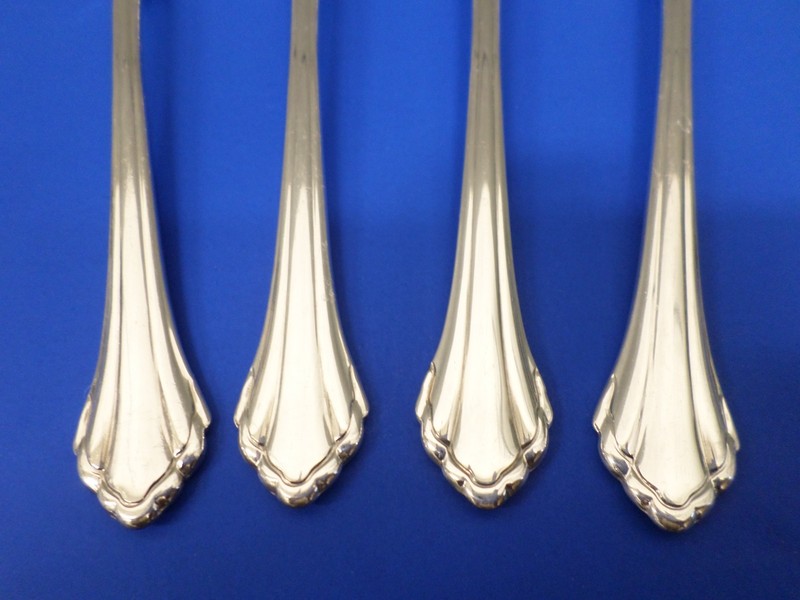 4 - Oneida Community SILVER CLARETTE Glossy Silverplate Flatware 6" TEASPOONS gallery
