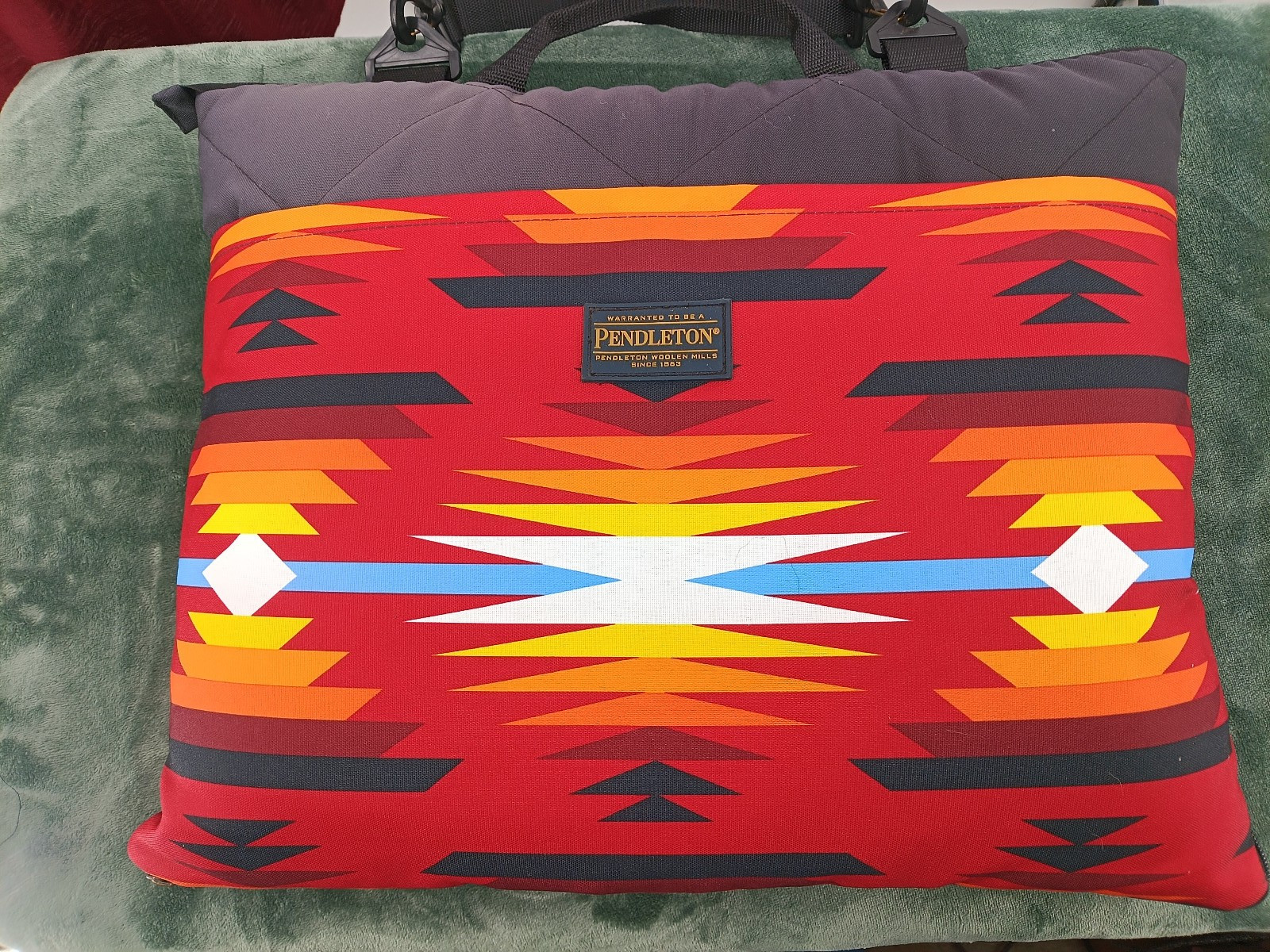 Pendleton Outdoor Packable Blanket Picnic Beach Bag Pocket 60x72 Short Sands gallery