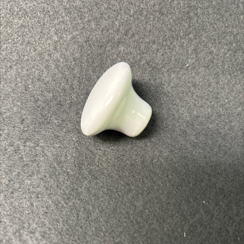 1-1/4" Round Ceramic Knob White gallery