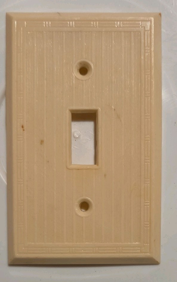 Vtg Ivory Art Deco Border Fine Ribbed Single Gang Outlet Cover Plate Bakelite gallery