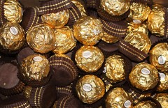 Ferrero Rocher Fine Hazelnut Chocolate Bulk Candy Lot – U-PICK – 2 – 8 pounds