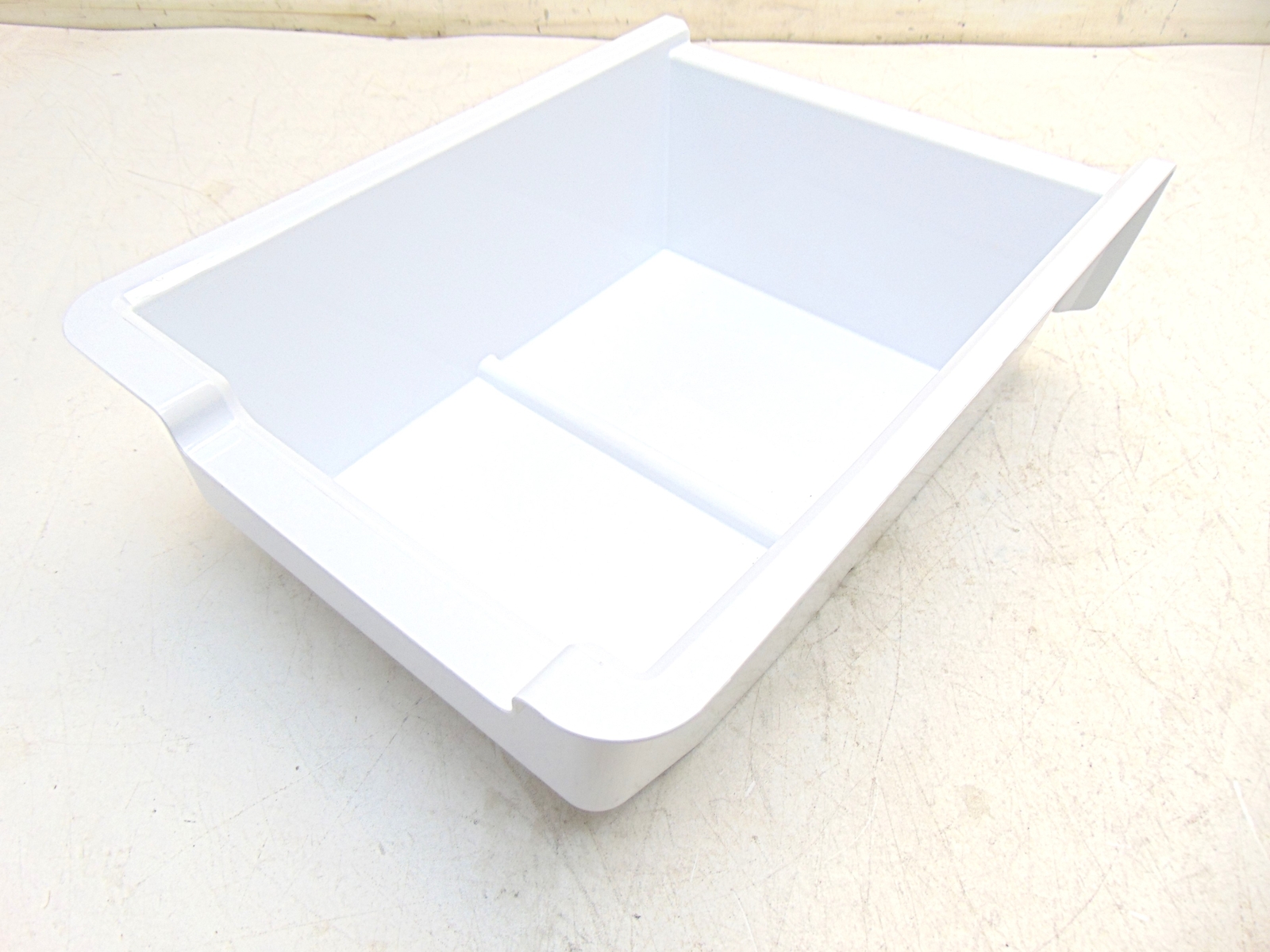Frigidaire Refrigerator GRFS2853AF6 Ice Bucket gallery