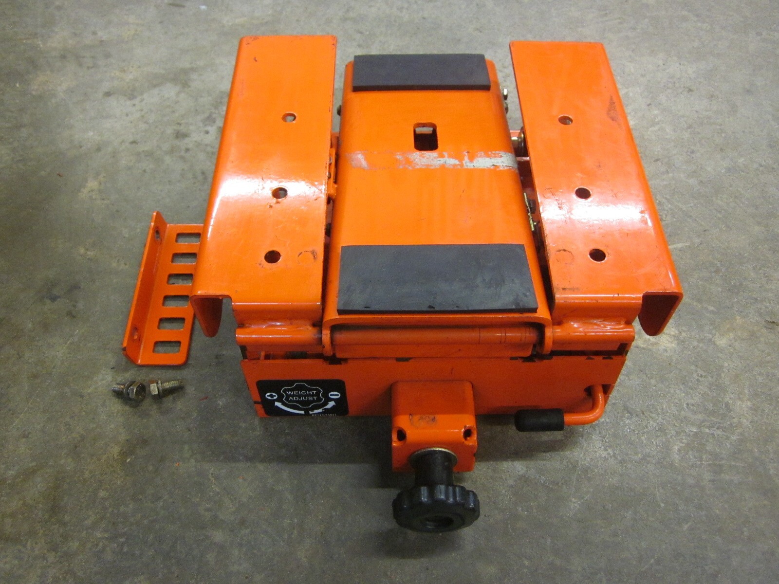 Kubota G2160 Diesel Tractor Mower Suspension Seat Mount K2113-56110 gallery