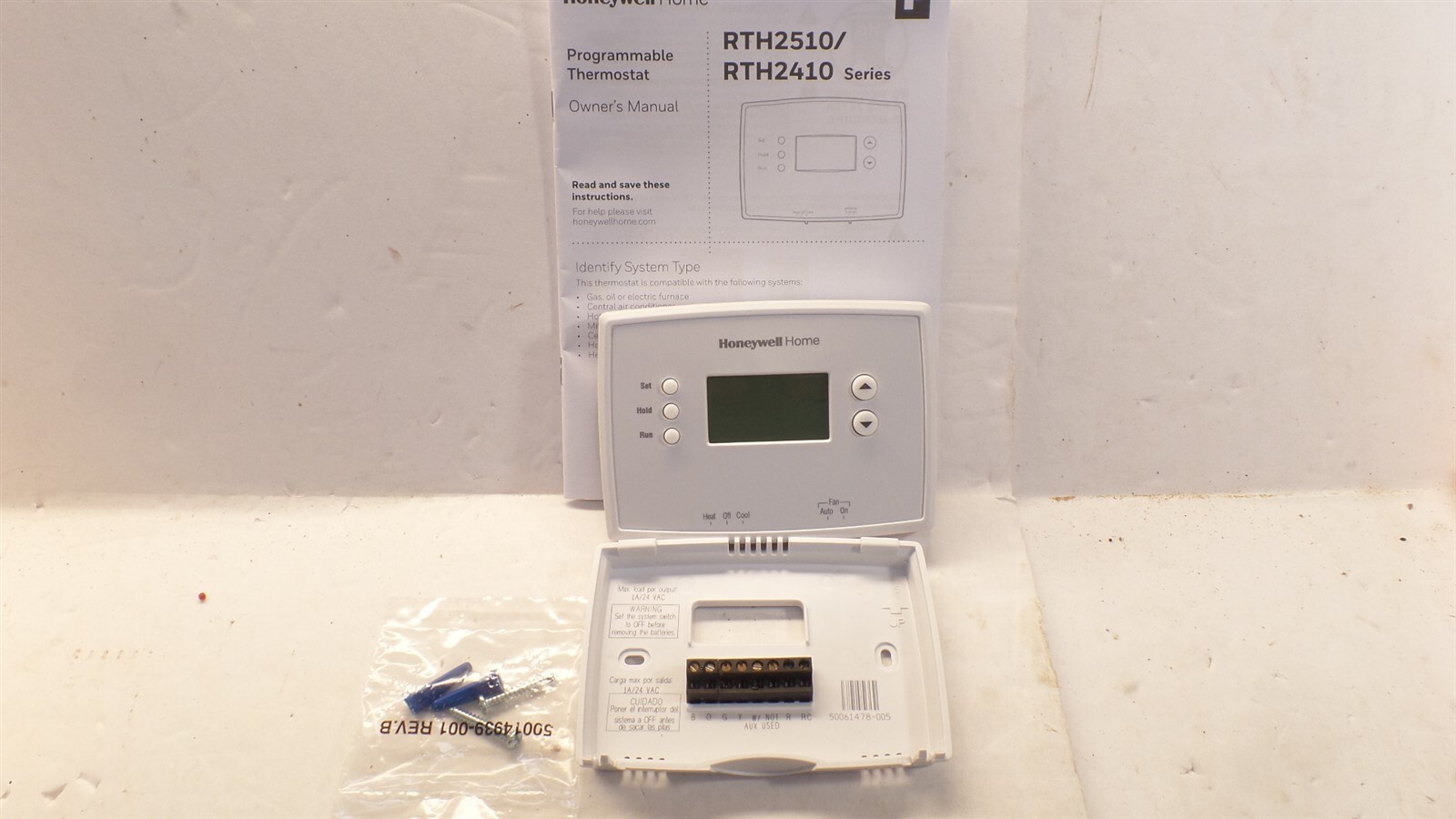 HONEYWELL RTH2510B 7-DAY PROGRAMMABLE THERMOSTAT WITH DIGITAL BACKLIT DISPLAY gallery