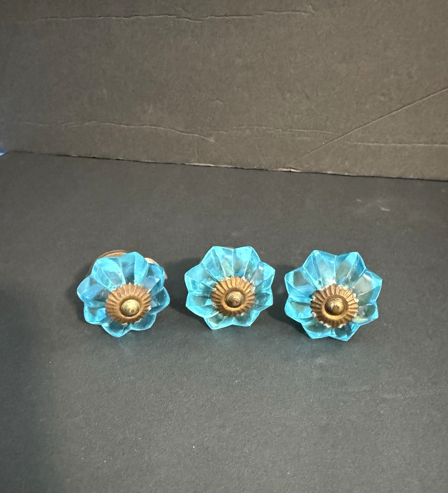 SET 3 Flower Shaped Drawer Pulls Knobs Cabinet Blue Acrylic & Metal 1.5" NOS