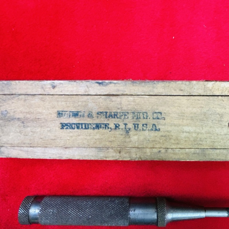 Brown & Sharpe No. 770 Style 2 Automatic Center Punch in Original Wood Box USA gallery