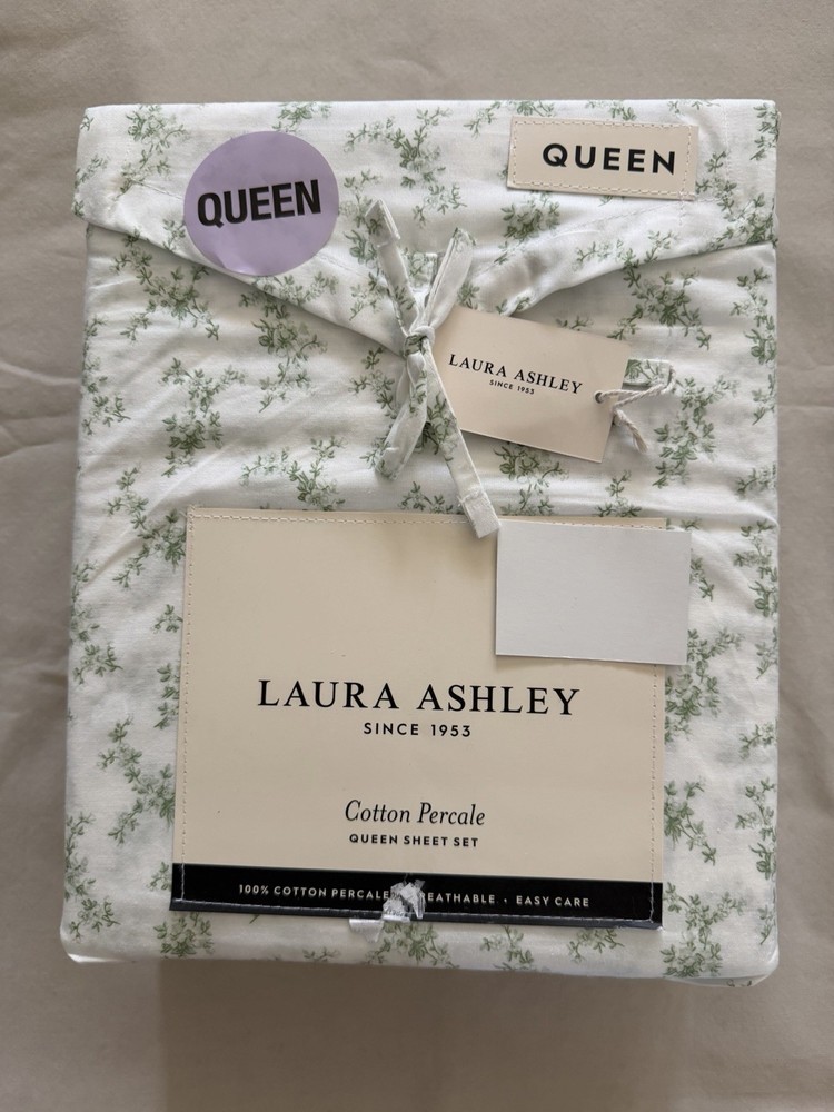 NEW 4pc Laura Ashley Queen Sheet Set Cottage Floral PRETTY TOSS Green & White