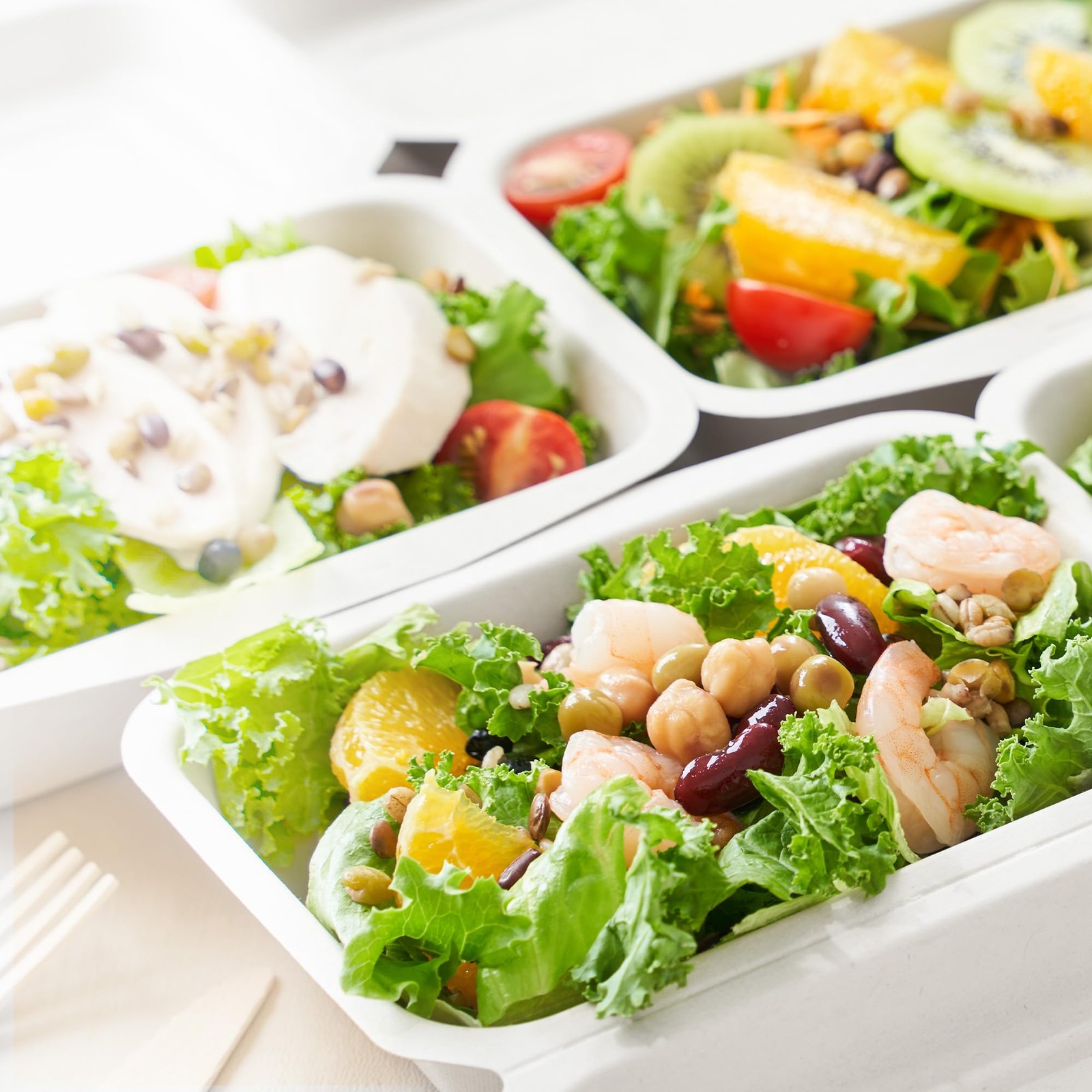 Freshware Clamshell Food Containers with Lids 9x6 50-Pack Disposable To Go gallery