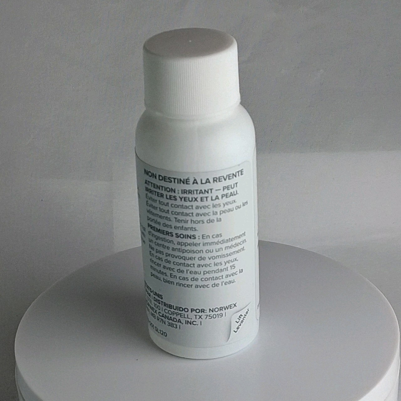 NEW Norwex Descaler 2oz Sample Size Travel Friendly Hard Water Stain Remover gallery