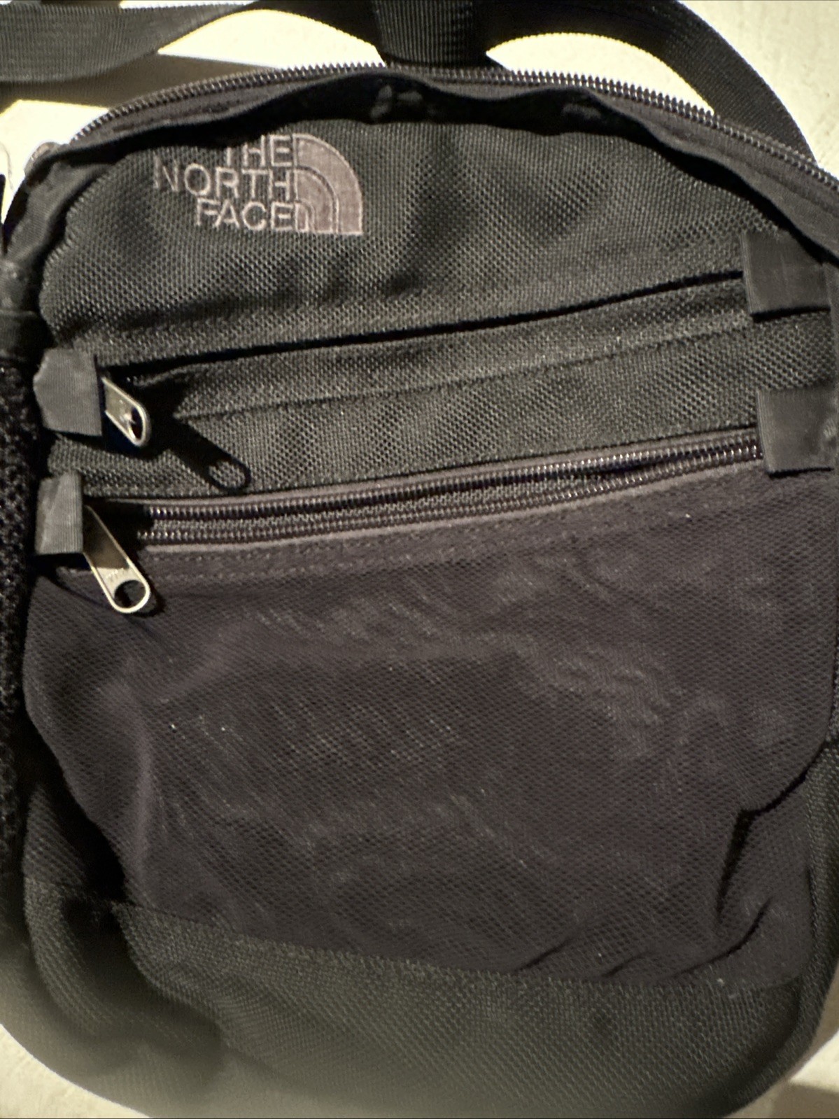 Northface crossbody bag 3