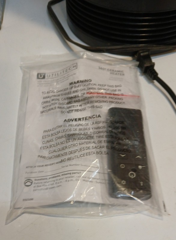 Utilitech 360 Ceramic Heater With Adjustable Thermostat Up To 300 Sq Ft #4969020 gallery