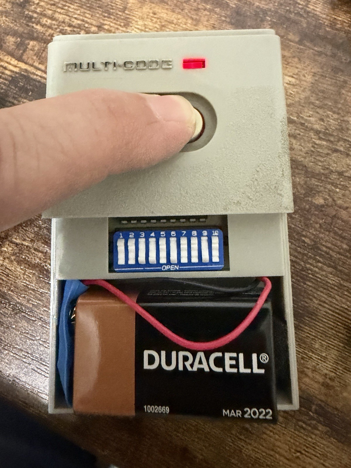 Multi-Code 0440 Linear Gate/Garage Opener 2 Remotes With Visor Clips,tested gallery