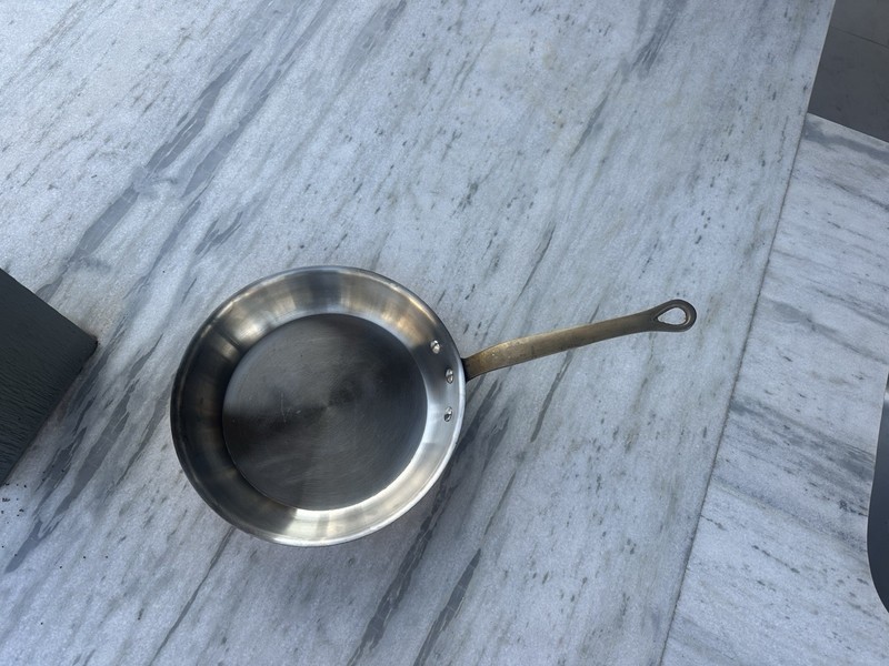 Williams Sonoma Copper & Stainless Steel Skillet 9.5–10” Frying Pan Pre-Owned. gallery