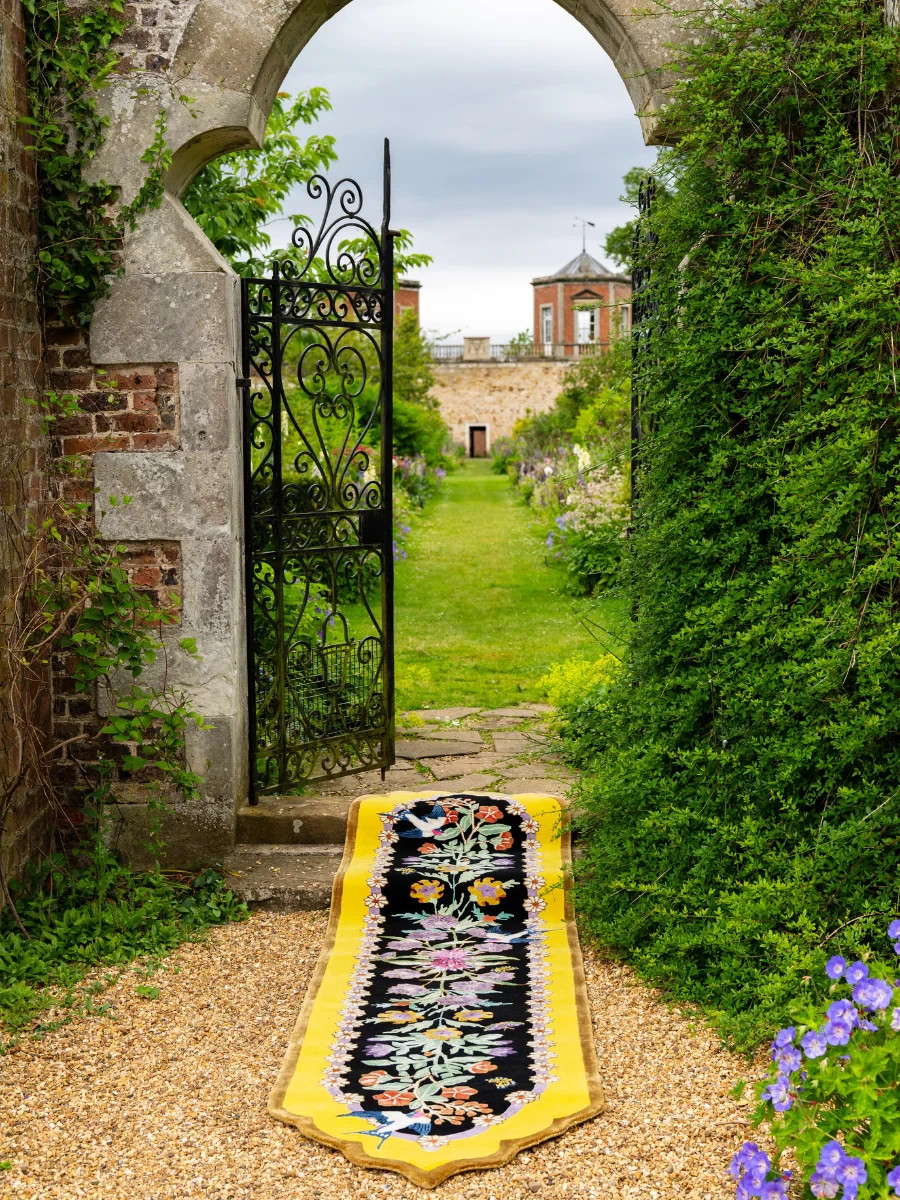 Wendy Morrison Mughal Flower Show Hand-Tufted Wool Runner Designer Floral Rug gallery