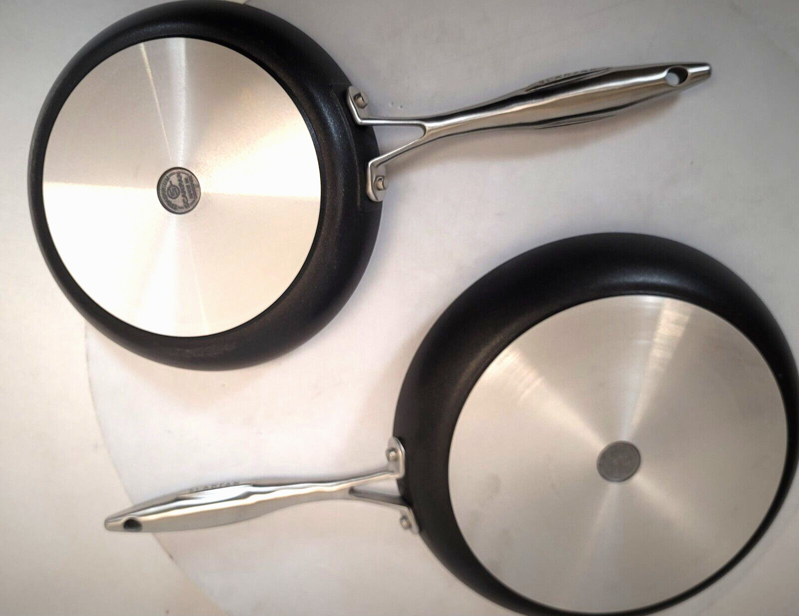 Scanpan Professional 2-Piece Fry Pan Set 9.5 in & 11 in -minor damage- FREE S/H gallery