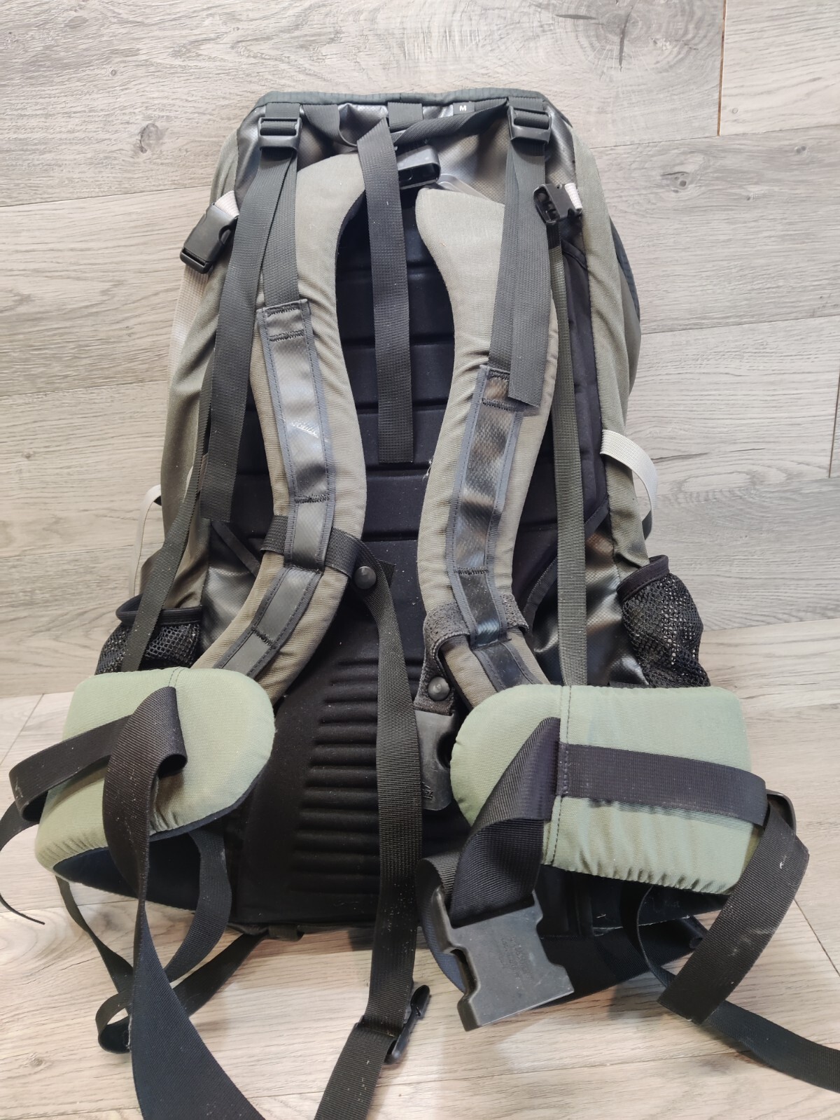 Gregory Forester Hiking Backpack Size M Blue/Black with Internal Frame 2