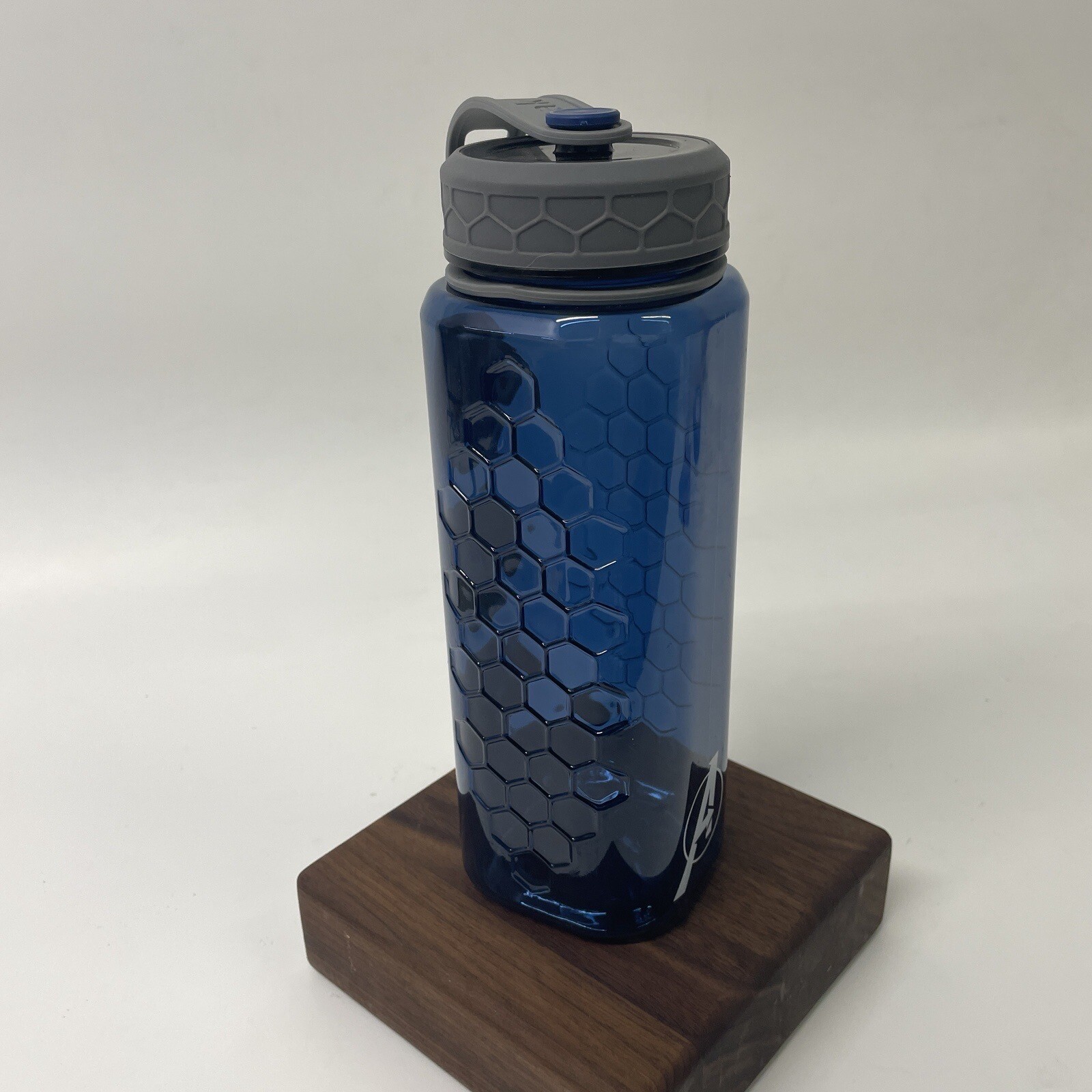 Marvel Avengers Rounded Square Shape Zak Leak Proof Bottle 36 Oz. gallery
