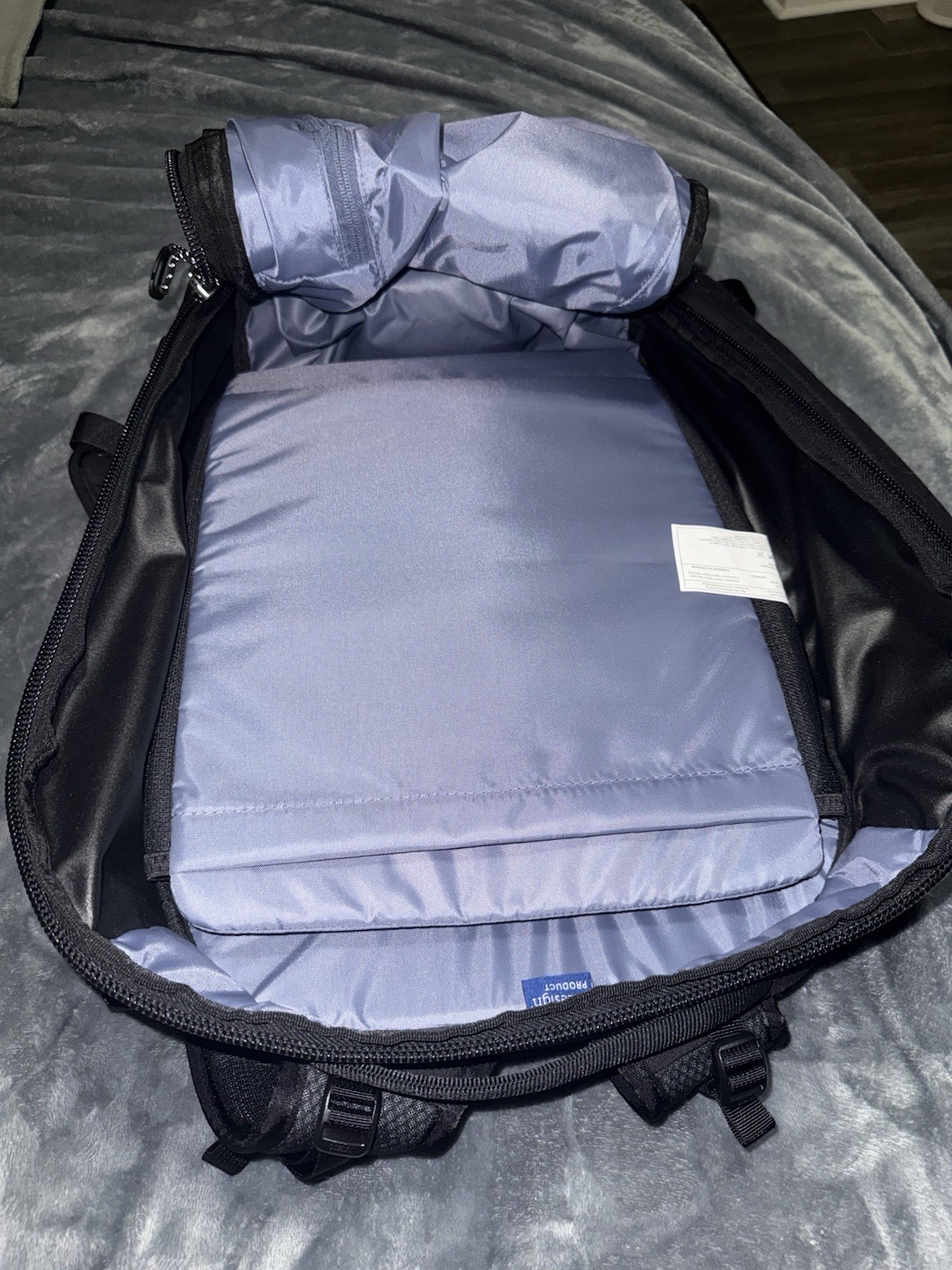  Black Osprey Metron 24L 4