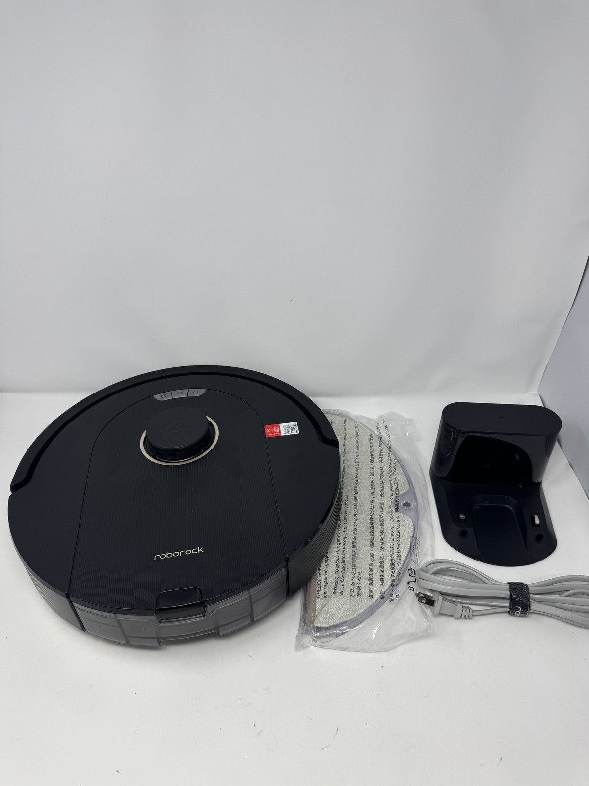 ROBOROCK Q5 PRO ROBOT VACUUM AND MOP COMBO 5500PA POWERFUL SUCTION - BLACK gallery