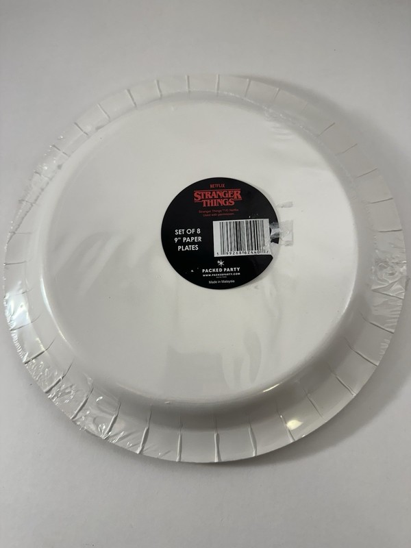 Netflix Stranger Things Party Dinner Plates 9 Inch Pack of 8 Sealed gallery