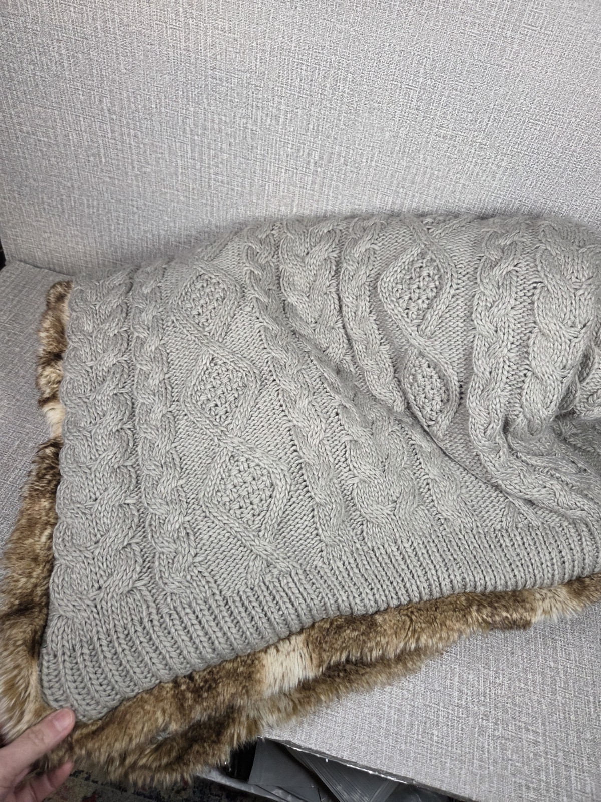 Martha Stewart Collection Gray Cable Knit Brown Faux Fur Blanket Throw 50x60 gallery