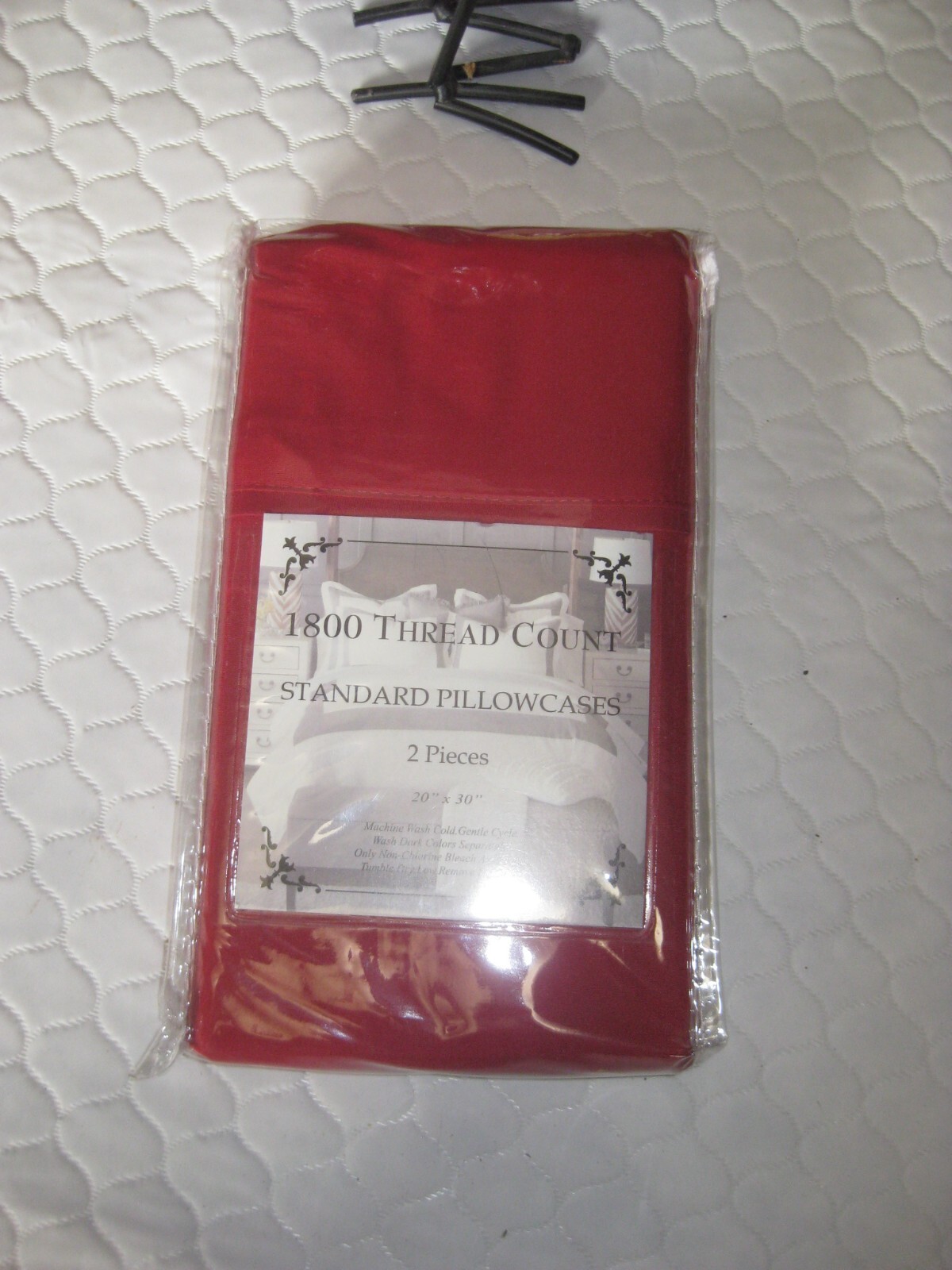 1800 Thread Count Red 2 Pieces Standard Pillowcases 20” X 30” gallery