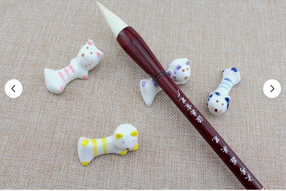4pc Japanese Ceramics Cute Cat Chopsticks Rack Tableware Rack, Brush Rest gallery