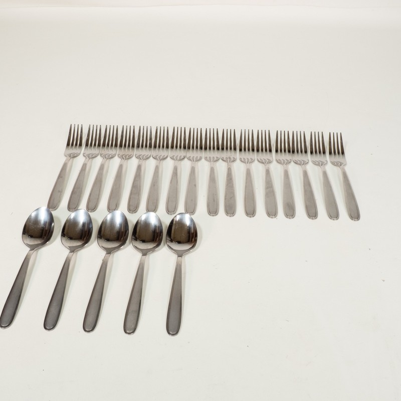 21 PC Oneida Mooncrest Silverware Flatware Stainless Set Spoon Fork gallery