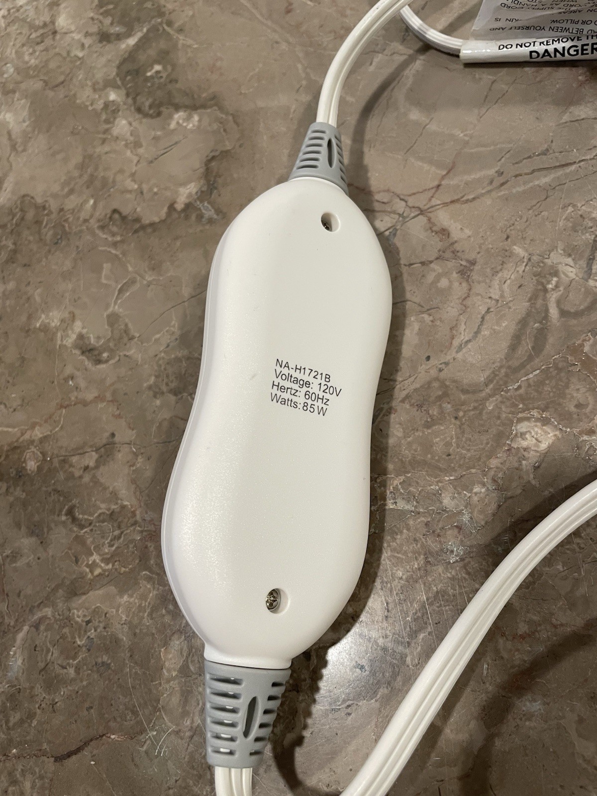 Geniani NA-H1721B Electric Heating Pad Blanket Remote Control Power Supply gallery