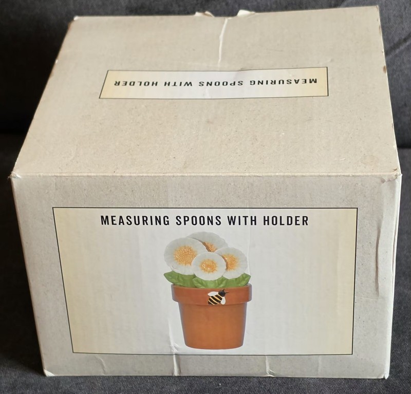 Cracker Barrel * Ceramic * Measuring Cup Set * Flower Measuring Cup Set * New * gallery