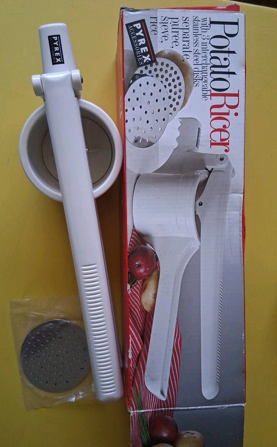 Pyrex Potato Ricer Three Stainless Steel Disks Robinson Knife Company 2002 New gallery
