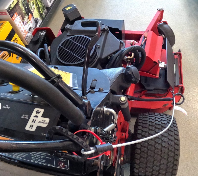 Speedtrap® Chute Blocker Exmark® Vantage® S/X Series 48,52,60 2 min Install gallery