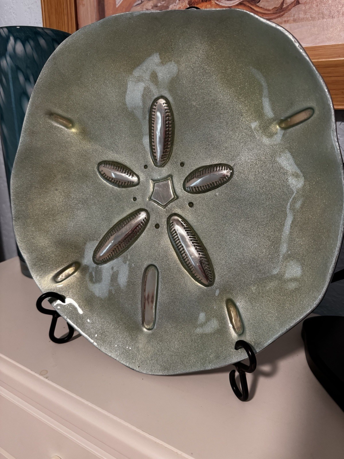 Mariposa 13 2/2” Sand Dollar Design gallery