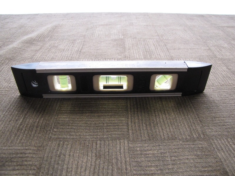 Torpedo Magnetic Level 9" Aluminum / Plastic with 3 Bubbles 45-90 & 180 Degrees gallery