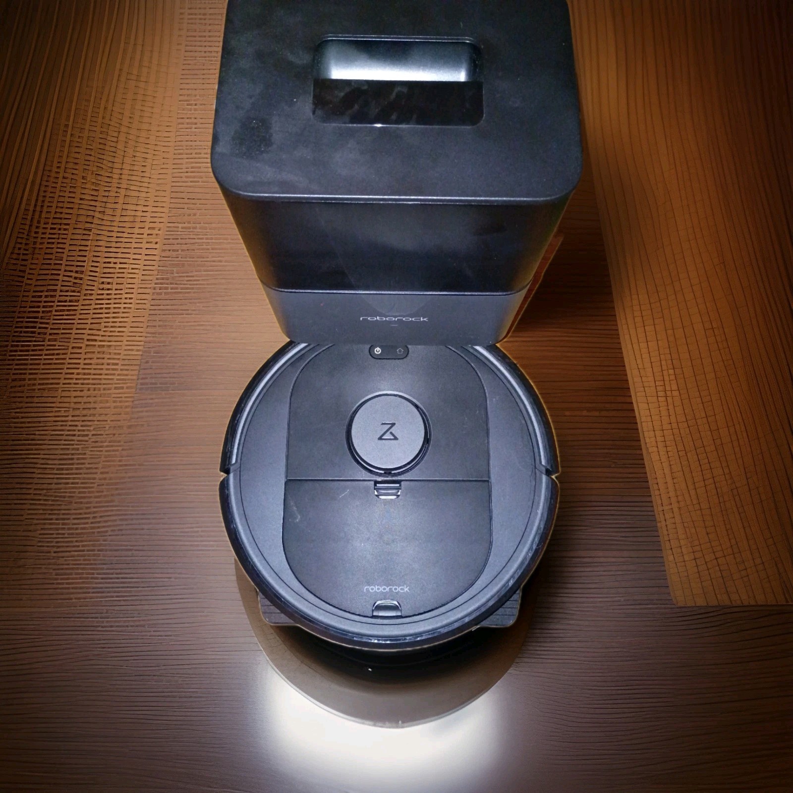 Roborock Q5+ Robotic Vacuum Cleaner Black Robot Vacuum with Self-Empty Dock gallery