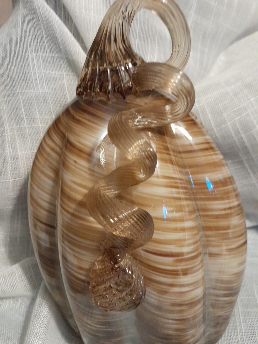 Nicole Miller 9 1/2 Inch Pumpkin Beatiful Browns Weighs 3 1/2 Pounds gallery