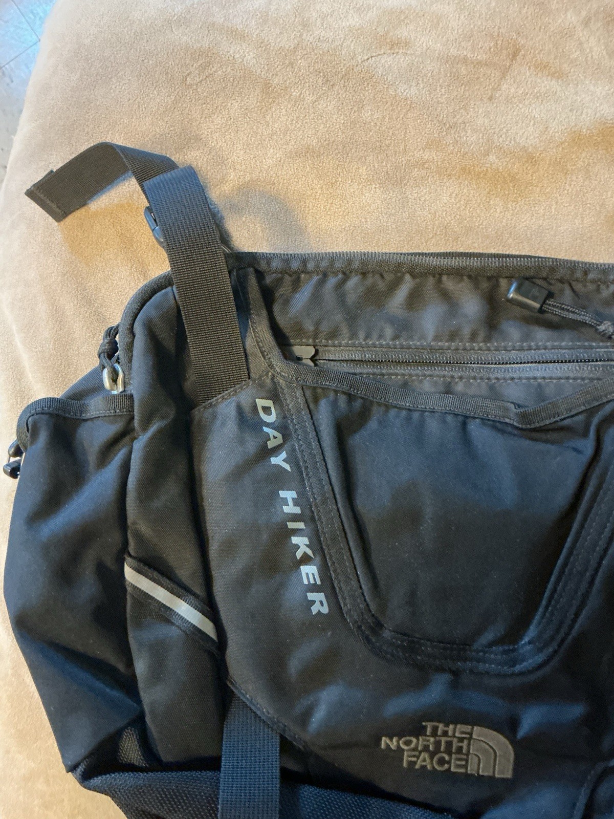 The Northface Flexvent Unisex Backpack Black 2