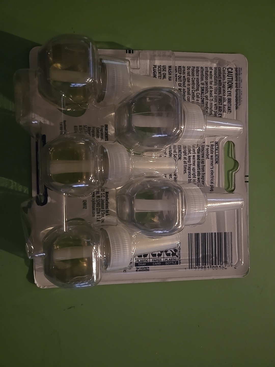 (5) Glade Plugins Scented Oil Refills Pumpkin & Ginger 3 + Pomegranate Currant 2 gallery