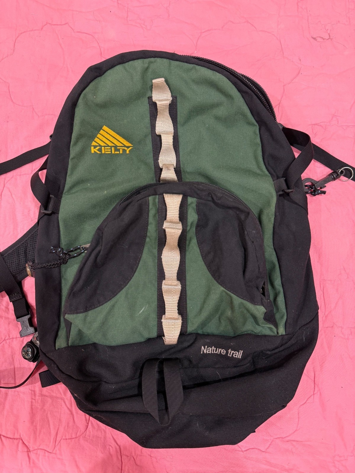KELTY hiking backpack with compass 2