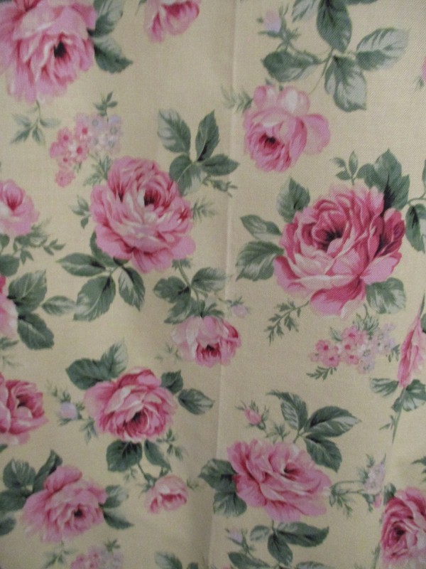 HANDMADE BIB APRON ROSES gallery